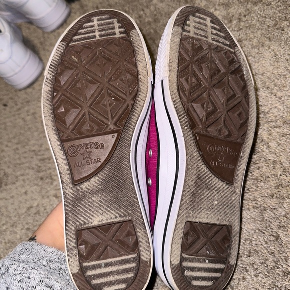 Converse - Picture 4 of 4